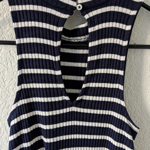 🌊 Hollister halter dress - Picture 8 of 9